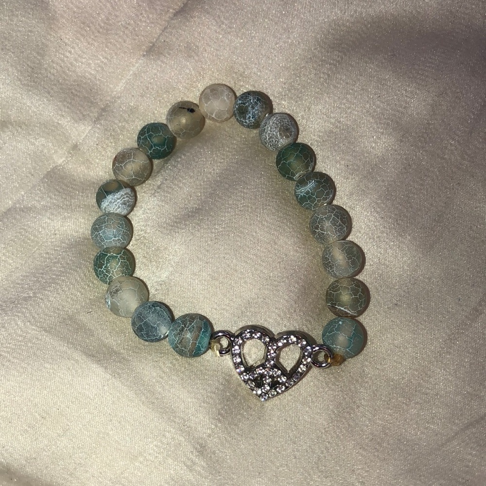 Marble beaded bracelet with silver jeweled heart